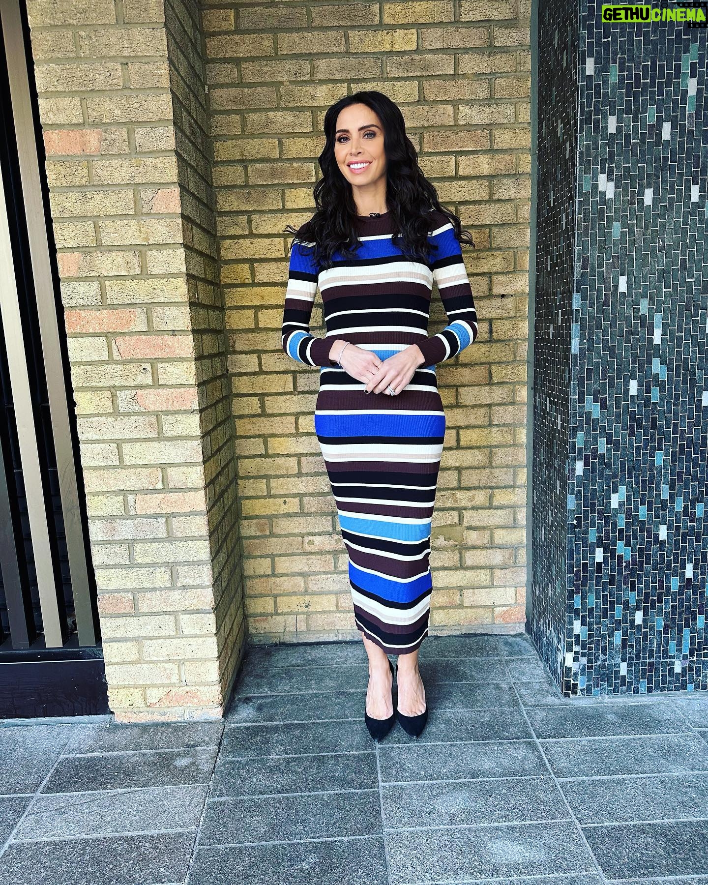 Christine Lampard Instagram - Happy Wednesday! See you in the morning at 9am @lorraine ❤️ dress from @michkeegan @veryuk