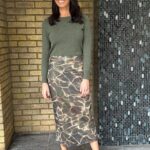 Christine Lampard Instagram - Happy Thursday! Back tomorrow for my final stint of the week on @lorraine top from @marksandspencer skirt from @topshop 🤎🧡💚