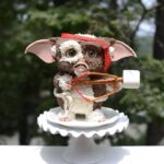 Christine McConnell Instagram - Merry Christmas! ✨🎄✨ My 2015 Gremlins cake… This one kind of got away from me 😳