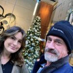Christopher Meloni Instagram - Well, yesterday started with this one and ended with that one. @therealmariskahargitay @sophiaemeloni #Besties Screening of the BRILLIANT Maestro and then grooving to The 1975