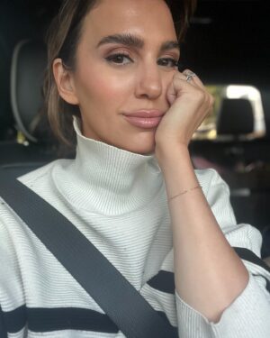 Christy Carlson Romano Instagram - Hello 40. I’m so happy to see you 💋