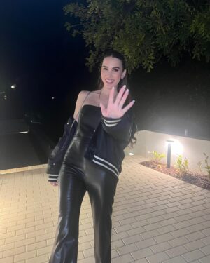 Christy Carlson Romano Instagram - Hello 40. I’m so happy to see you 💋