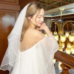 Chutima Teepanat Instagram – Dress : @myriad_grand_monde_official 🙏🏻🤗
MV : @thewhitehaircut ดูกันรึยังน๊า ? ร้องไห้มั้ยน๊า ? 🥹