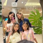 Chutima Teepanat Instagram - เด็กๆฟินมากคร๊าบ เล่นน้ำทั้งวัน 💦🌊 ทานชอคโกแลตฟองดูเพลินเลยค่ะ @laminierapattaya 🏠La Miniera Pool Villas Pattaya เราเป็นรีสอร์ทเดียวในประเทศไทยที่มีสระว่ายน้ำโอโซนส่วนตัวภายในทุกวิลล่า 💎ปลอดสารเคมี ปลอดคลอรีน ไร้สารก่อมะเร็ง ผิวแพ้ง่าย คนท้อง สัตว์เลี้ยงเล่นได้สบาย ไม่ระคายเคืองผิว ไม่แสบตา 💎ใส สะอาด มีประสิทธิภาพในการฆ่าเชื้อมากกว่าคลอรีน 50 เท่า ใช้เทคโนโลยีเดียวกันกับอุตสาหกรรมน้ำดื่ม 💎เปลี่ยนจากน้ำที่เต็มไปด้วยสารเคมี แบคทีเรีย ช่วยเพิ่มน้ำสะอาดในระบบนิเวศเมื่อปล่อยน้ำทิ้ง 💎เป็นสระน้ำอุ่น รักษ์โลก sync กับเครื่องปรับอากาศ ยิ่งเปิดแอร์เย็น น้ำยิ่งอุ่น ระบบออโต้ ใช้พลังงานความร้อนจากแอร์มา reuse 💎น้ำอุ่น เหมาะกับการแช่ตัวช่วยผ่อนคลายความเมื่อยล้า 💎เป็นสระแบบ indoor อยู่แค่ปลายเตียง ไม่ต้องกลัวแดด มีความเป็นส่วนตัว สามารถ skinny dip ได้ #PassionAlive #LaMinieraPoolVillasPattaya #LaMinieraHappening #ZaffiroRestaurant #TopazioLoungeBar #OpaleSwimupBar #SmallLuxuryHotels #PoolVillaPattaya #Luxurypoolvilla