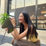 Chutimon Chuengcharoensukying Instagram - หิวก็แวะจ้า 🍚🥘🍗🥬💙🫂 #J12 #CHANELWatches
