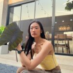 Chutimon Chuengcharoensukying Instagram - หิวก็แวะจ้า 🍚🥘🍗🥬💙🫂 #J12 #CHANELWatches