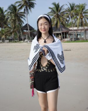 Chutimon Chuengcharoensukying Instagram - Vitamin 🌊