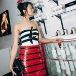 Chutimon Chuengcharoensukying Instagram - What a fun evening with @chanel.beauty🖤💃🏻 ลงทะเบียนแล้วแวะมางานป๊อปอัพกันนะ ตั้งแต่วันนี้ถึง 26 เมษายนนี้ ที่ EMSPHERE #CHANELMakeup #CHANELBeauty #RougeAllure #CHANELNuitBlanche