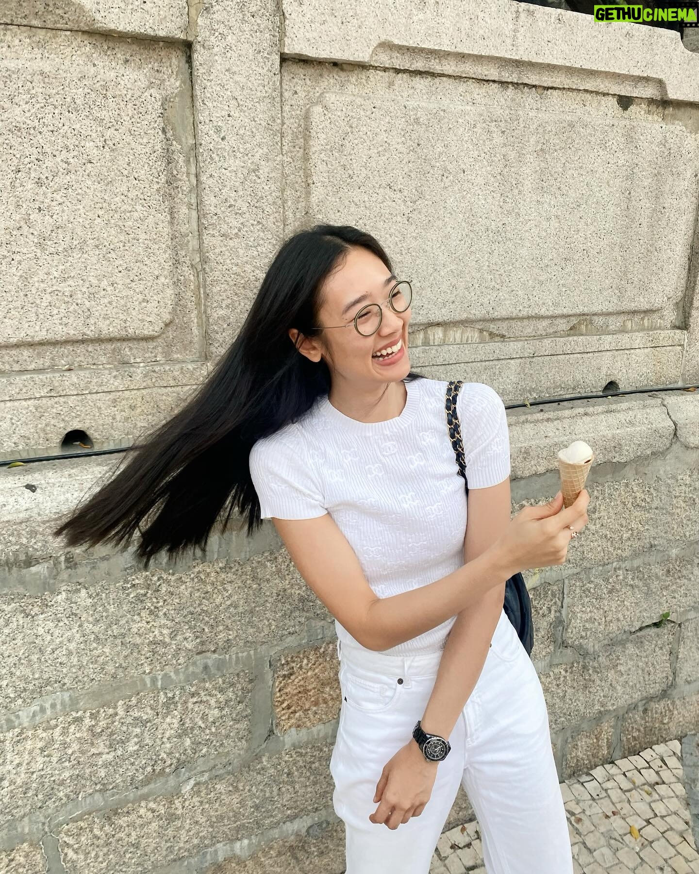 Chutimon Chuengcharoensukying Instagram - ICE CREAM CHILLIN🍦🌈💫 #N5Collection #CHANELFineJewelry