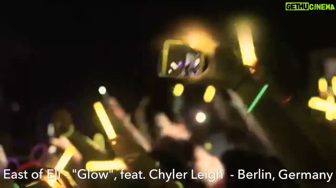 Chyler Leigh Instagram - Friends... @eastofeli & I are playing @theroxy in LA on July 29th - Come out and #glow with us! A whole nutha #EOExperience 😎Thank you @hangar49_berlin for this video! #LostTransmissionTour