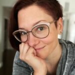 Chyler Leigh Instagram – Been hard on myself lately. Like, really hard. A lot of negativity and self-criticism. But despite very little sleep, no makeup, and a pimple on my cheek… I wanted to take a moment to capture and appreciate who I am and how far I’ve come. Struggling to find things you love – or even like – about yourself can seem impossible at times. But I hope you – whoever might need to hear this – can take a moment and speak some life back into yourself. You’re worth it.
*BONUS* Don’t know how I’ve missed it all these years but I noticed that I have two freckles above my top lip that look like little eyes. So I’m actually smiling twice here 😌🤗