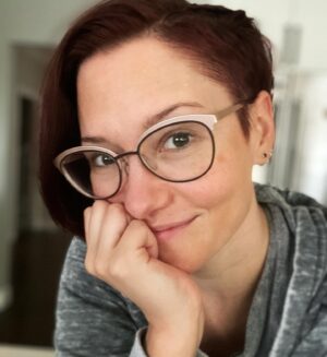 Chyler Leigh Instagram - Been hard on myself lately. Like, really hard. A lot of negativity and self-criticism. But despite very little sleep, no makeup, and a pimple on my cheek… I wanted to take a moment to capture and appreciate who I am and how far I’ve come. Struggling to find things you love - or even like - about yourself can seem impossible at times. But I hope you - whoever might need to hear this - can take a moment and speak some life back into yourself. You’re worth it. 
*BONUS* Don’t know how I’ve missed it all these years but I noticed that I have two freckles above my top lip that look like little eyes. So I’m actually smiling twice here 😌🤗