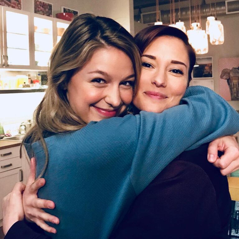 Chyler Leigh Instagram - FRIENDS... LOOK WHO I GOT TO PLAY WITH TODAY!! @melissabenoist I love you and have missed you terribly! I cherish our #DanversSisters moments ❤️ SO happy to have you home Sis 👯‍♀️