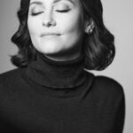 Chyler Leigh Instagram - Clearly I can’t be serious for too long…This much you know about me 🤪 Photo: @peterstranks Makeup: @patrice.boudreau Hair: @filmstylist