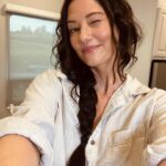 Chyler Leigh Instagram - #tbt to that time I played a #witch on #TheWayHome … 🔮… more #bts to come 😘 @hallmarkchannel @thewayhomehallmarkchannel