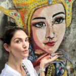 Cindy Sirinya Bishop Instagram - Songkhla I’m in love 😍 Everywhere you look there is art and a deep appreciation for preserving the heritage of this gem of a city. Highly recommended to come visit this hidden treasure and immerse yourself in the culture and friendly people. ไม่ผิดหวังจริงๆ เสียดายอย่างเดียวว่าอยู่ได้ไม่นาน คนสงขลาน่ารัก ที่สุดยิ้มแย้มแจ่มใส ไม่ว่าจะเดินไปไหน ที่ชอบเป็นพิเศษก็คือความสามัคคีในการอนุรักษ์ทรัพยากร และวัฒนธรรมอันเก่าแก่ ไม่ว่าจะเป็นตึกเก่า ถนนหนทาง กำแพงเมือง รวมถึงผสมผสานกับศิลปะใหม่ๆ ทั่วเมืองอย่างลงตัว สร้างสีสันและความสวยงามทั่วทุกที่จริงๆ ตกหลุมรักเลย ❤️❤️❤️ #สงขลา #songkhla #amazingthailand #hiddengem #songkhlastreetart #songkhlaoldtown #thailand
