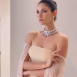 Cindy Sirinya Bishop Instagram - Elegance is the only beauty that never fades ✨