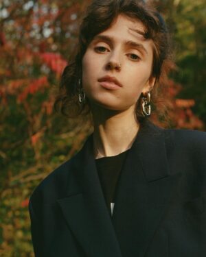 Clairo Instagram - @clashmagazine @cgbp @perirosenzweig @rbpm_ 🌲