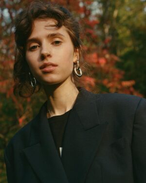 Clairo Instagram - @clashmagazine @cgbp @perirosenzweig @rbpm_ 🌲