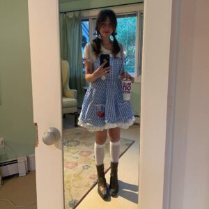 Clairo Instagram - 🎃