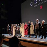 Clara Alonso Instagram - The Crown es una de mis series favoritas de todos los tiempos por sus guiones, la excelencia de como se realizó, sus actuaciones brillantes. Una serie que me acompañó los últimos años de mi vida... ¿a quién más? ¿Cuáles son son sus personajes o temporada favorita?  ¿qué les hizo sentir? Que regalo haber viajado a Londres a la premiere de la última temporada de #TheCrown . Gracias @chenetflix @netflixlat por este viaje inolvidable. Y ya saben el 14/12  se estrenan los capítulos finales (que sin spoilear.. son INCREIBLES) @netflixuk @thecrownnetflix Mi look @redondobrand @lodishoes @ebraestudio