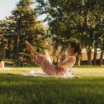 Clara Alonso Instagram - Un regalo. Viajar a Valle de Uco, Mendoza, a disfrutar de los pequeños placeres. Un rico vino, un atardecer en la montaña, comida casera, nuevos amigos, charlas inspiradoras. Un fogón y un concierto acústico, guiar una meditación para los demás, una pausa a la calma y al disfrute. Gracias @lacelia.arg por este viaje inolvidable. Gracias por traernos a conocer el corazón de sus vinos. Chin chin♡