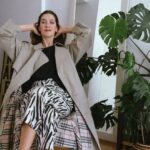 Clara Alonso Instagram - PRINTS. Arranca una serie de videos con looks de diferentes estilos. Hoy: ANIMAL PRINT. Me encanta combinarlos, repetirlos, y usarlos mil veces. A pesar de tener varias prendas con esta estampa, siento que siempre el dibujo o el color es diferente y le da un toque especial. Así que si tienen algo de Animal print, ANÍMENSE a usarlo🐅.