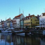 Clara Alonso Instagram – Mi primera vez en Copenhagen, Dinamarca.
Estoy encanta con su arquitectura, con el diseño, con la filosofía de vida de los daneses y gente que vive acá. 

La próxima vendré en verano, para conocer su otra cara. Es verdad que el clima puede ser hostil, pero que ciudad encantadora♡.

¿Algunx conoce? ¿Quieren compartir sus spots favoritos?