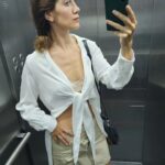 Clara Alonso Instagram - Mis checks de la semana. Selfies de espejo/ascensor.