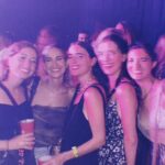 Clara Alonso Instagram – Cositas del finde♡
1. Dormirse a las 7am
2. Foto en espejo
3. Primer contacto c mi nuevo color 
4. Foto en espejo. Otra vez
5. @quiquejauregui trabajando
6. No puedo más (versión me acosté 7am)
7. Domingo. Vicente te amo.