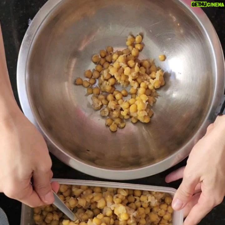 Clara Alonso Instagram - La cocina como mi gran espacio creativo. La comida como mi deseo fácil de satisfacer. Cosas de la semana. Platos que me preparé, cositas que hice, lugares a los que fui. Un popurrí de amor entre el ritmo de la semana, las obligaciones, las cosas que nadie sabe, las clases de guión, los estrenos de amigos y los encuentros.