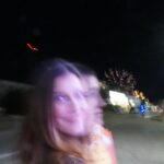 Clara Alonso Instagram - Cerrando un año espectacular. Este 2023 fue tan esperado e inesperado a la vez que va a ser inolvidable. Recibiendo al 2024 con emoción, un poco de nostalgia de lo que fue el 2023 y con ganas de ir a por más♡. Ojalá en este año tengamos salud, oportunidades, amor, nos animemos a hacer eso que nos hace felices y estemos más conectados (y no virtualmente 😛) Ojalá aprendamos a ver lo que tenemos y somos y no lo que nos falta, entendamos que somos suficientes y confiemos más en nuestras capacidades. Gracias por este año compartido. Gracias a lxs de siempre, a lxs nuevos y a lxs que vendrán. Gracias por llenar este espacio de mensajes amorosos. Feliz 2024♡ #2024 #happynewyear
