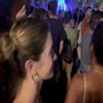 Clara Alonso Instagram – Mix de cositas de un finde MUY caluroso en Madrid. Comida, bailecitos, guitarra, paseos, Vicente, novio, amigos, procrastinar cosas.
Mucha bici, poca energía, mucha sed. Disfrutando de todo.

¿Ustedes?