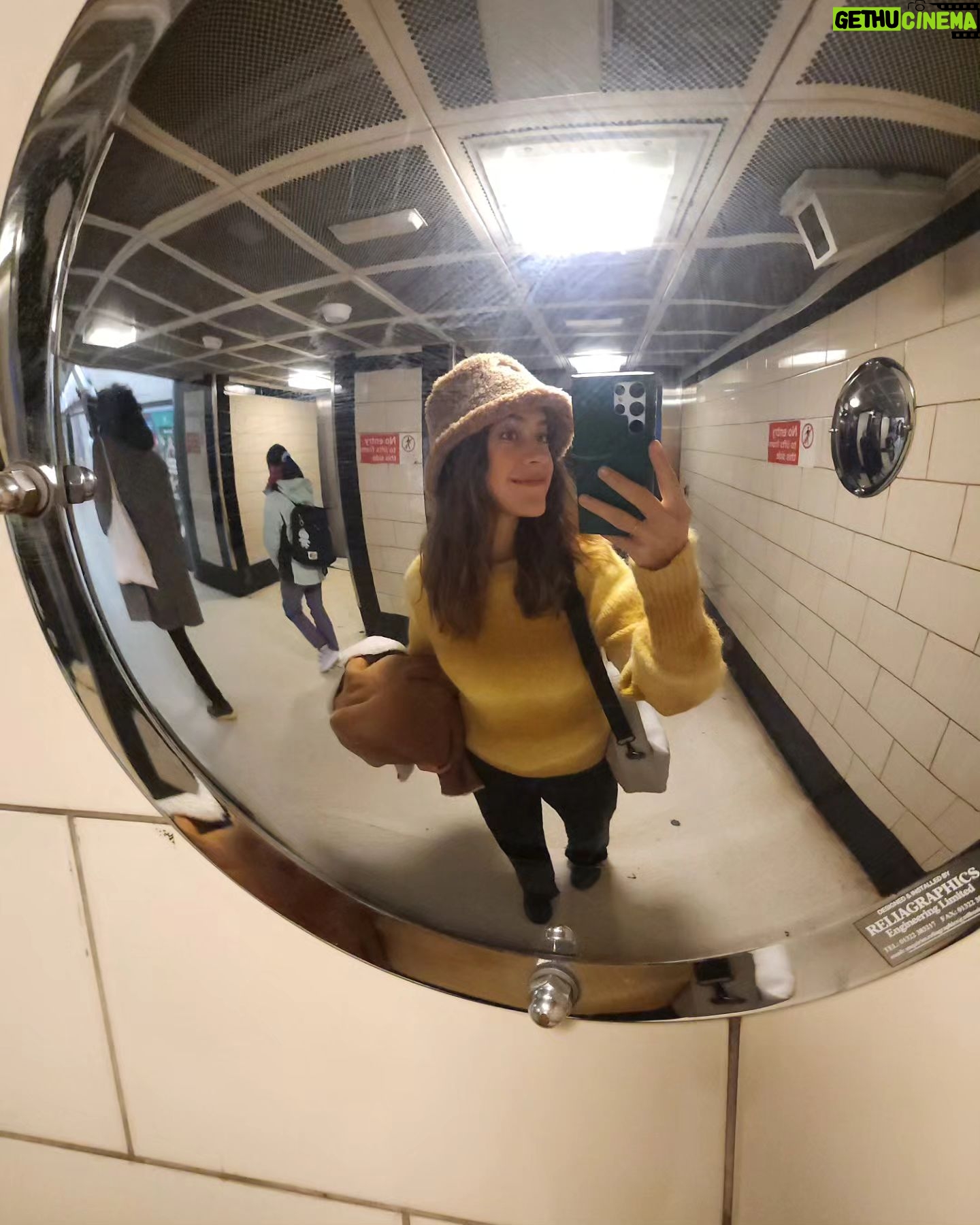 Clara Alonso Instagram - Más rejunte Londinense♡ Fue un viaje muy fugaz. 2 días. Como ya conocía bastante, aproveché para re visitar mis lugares favoritos y para conocer algunos nuevos. En Madrid por 1 día y a 📽 Que tengan un lindo domingo♡