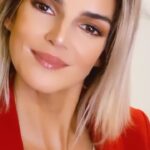 Clara Lago Instagram - Tarde de promo online con Mexico por el estreno de #amorespermitidos Gracias como siempre a mi @paulasoroa por dejarme esta carita y a @yslbeauty 🙏🏼🥰🫶🏼 #yslbeauty #makeuplook
