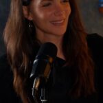 Clara Lago Instagram – Cuidado con hacer scroll y que de repente te aparezca la vejez Julia Roberts. 

Pero ojo! Que también podemos aparecer nosotras y encima hacerte gracia😏

@maria_hervas_ bienvenida a #melonimposible. Te queremos (Elena más)

Mañana nuevo melón 🍈 💣

Besito en la frente 😘