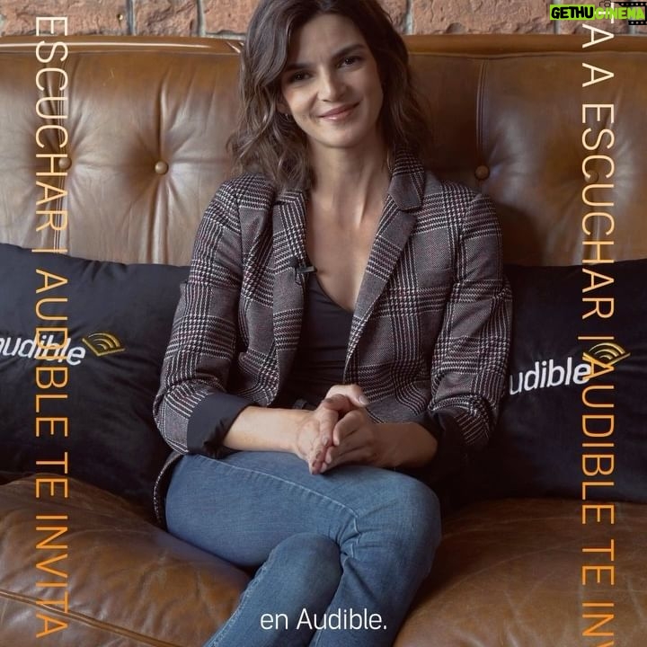 Clara Lago Instagram - Desde Fjällbacka hasta tus oídos… Sumérgete conmigo en la abrasadora trama de “El nido del cuco”, el nuevo bestseller de @lackberg que he narrado en exclusiva para @Audible_es 🔥 #empiezaAescuchar #Audible #Audiolibros #elnidodelcuco