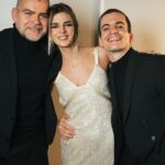 Clara Lago Instagram - Más fotos de los #goya2023 💫 Esta vez con parte de mi equipo, sin los cuales hubiera sido impensable asumir este reto. Y digo “parte” porque hay mucha gente que estuvo conmigo, no solo allí sino durante los meses previos, con los que no tengo foto… pero vosotr@s sabéis quienes sois ❤️ Y gracias, por supuesto, a @redondobrand por confeccionarme esta obra de arte para presentar la gala. La ocasión no merecía menos y tu arte rompió todas las varas de medir 🙏🏼🥰 #premiosgoya