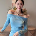 Clara Lee Instagram –