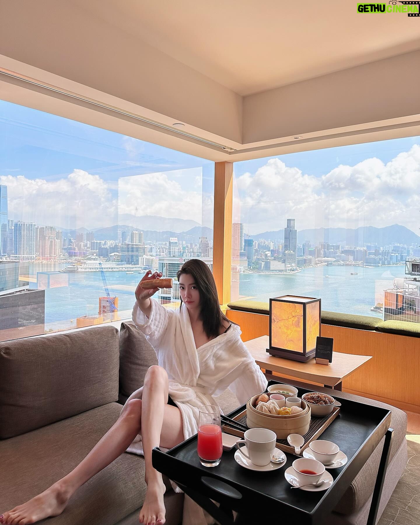 Clara Lee Instagram - Home away from home 🏠 @upperhouse_hkg #TheUpperHouse #TheHouseCollective