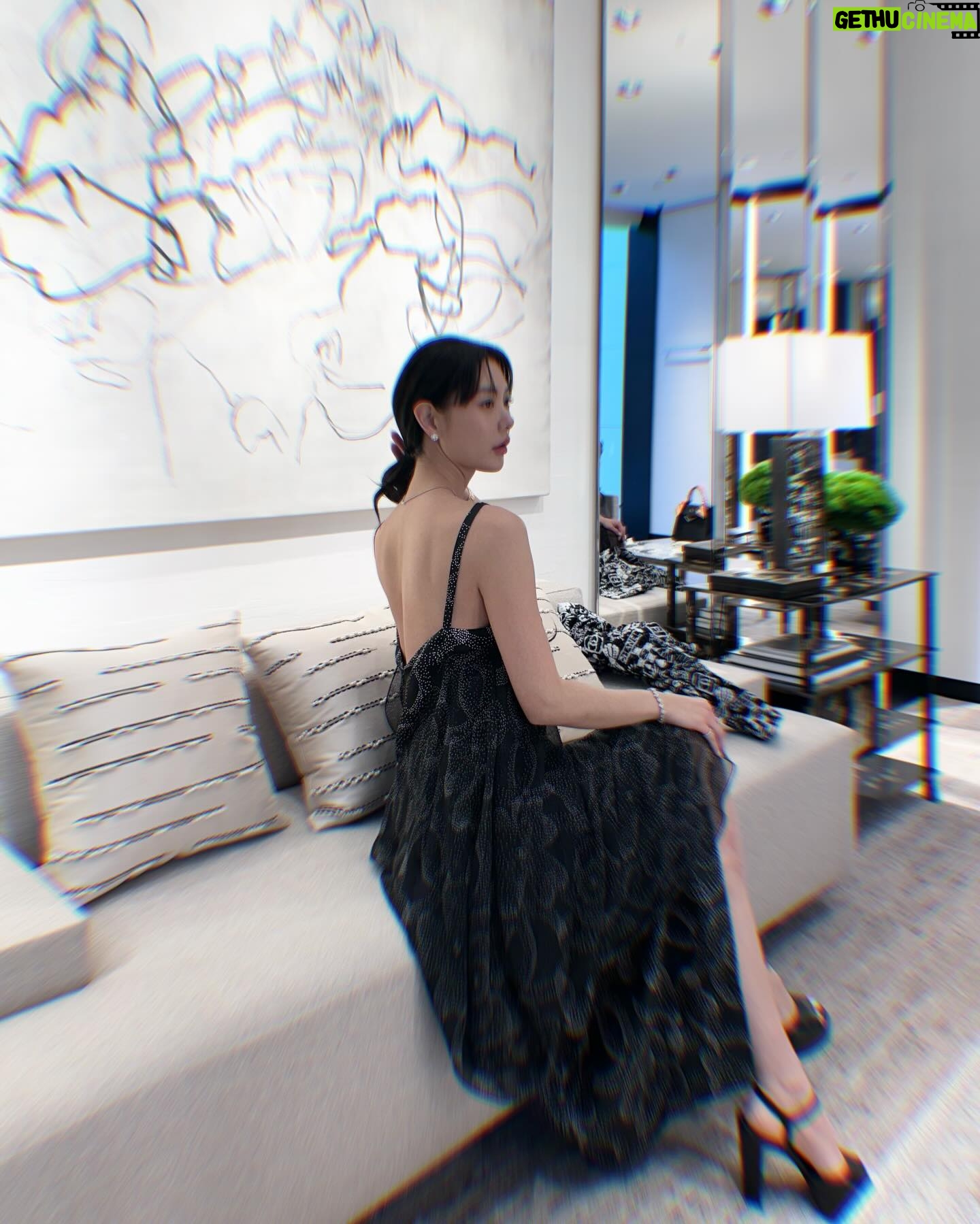 Clara Lee Instagram - #beverlyhills @dantebeverlyhills @chanelofficial