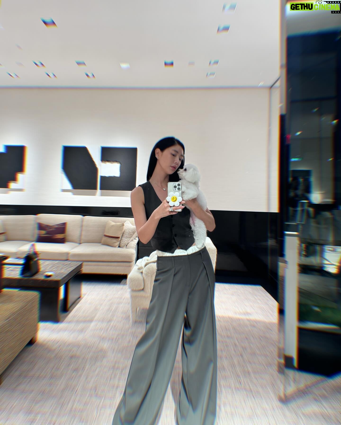 Clara Lee Instagram - #beverlyhills @dantebeverlyhills @chanelofficial