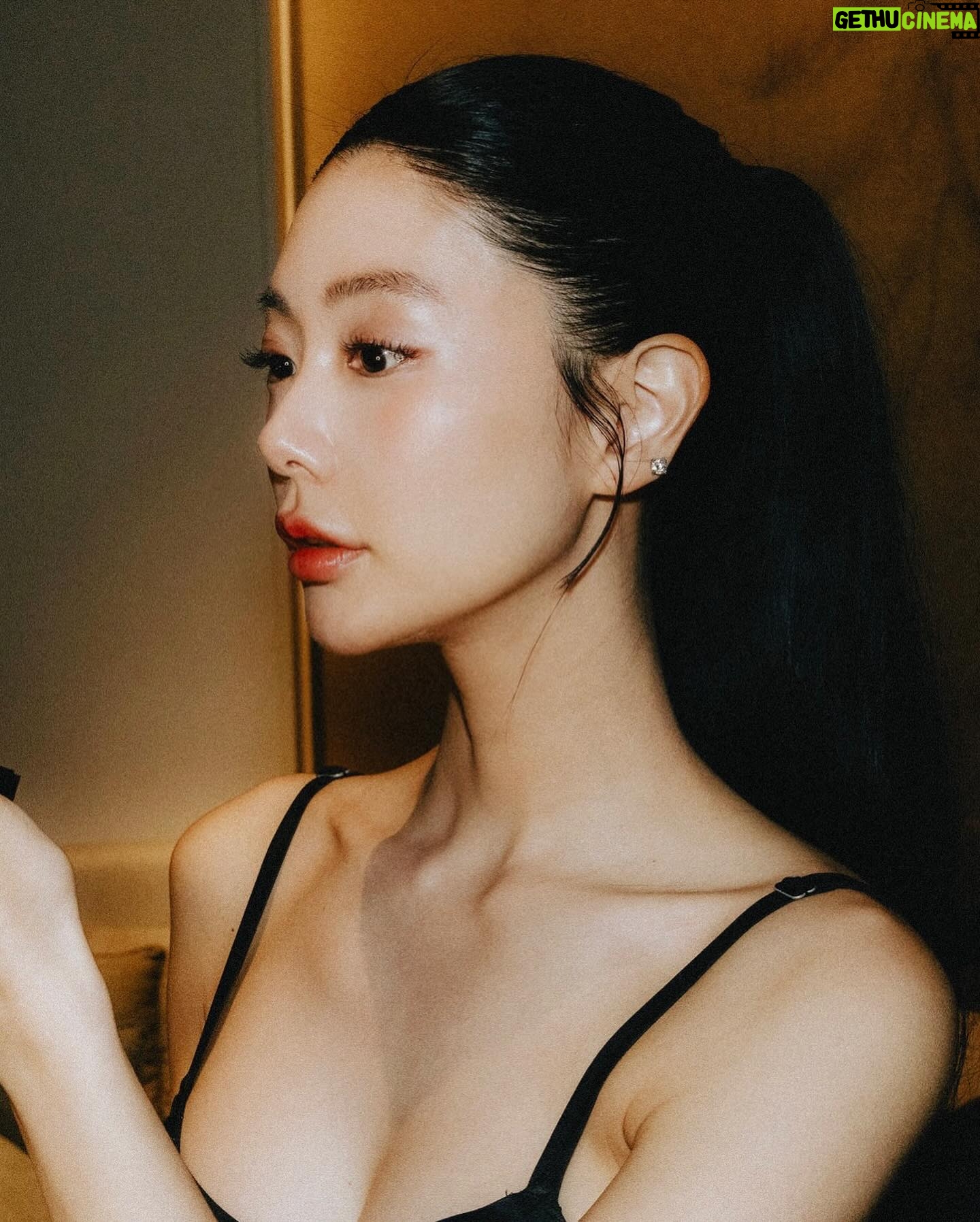 Clara Lee Instagram - #GRWM @chanelofficial #CHANEL5thAvenue #CHANELfinejewerly @tiongphoto