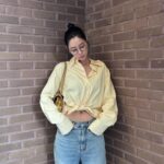 Clara Lee Instagram – ⠀
𝘙𝘦𝘭𝘢𝘹𝘪𝘯𝘨 𝘵𝘪𝘮𝘦 𝘰𝘧 𝘵𝘩𝘦 𝘥𝘢𝘺 ◡̈