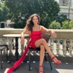 Claudia Ohana Instagram - The woman in red 🌺