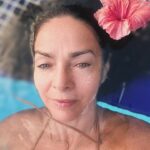 Claudia Ohana Instagram - Cara de descanso boiando no nordeste 🌴 nordeste querido 💙