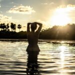 Claudia Ohana Instagram - Entregue à mãe natureza. ☀️ Foto @jose.editor.video