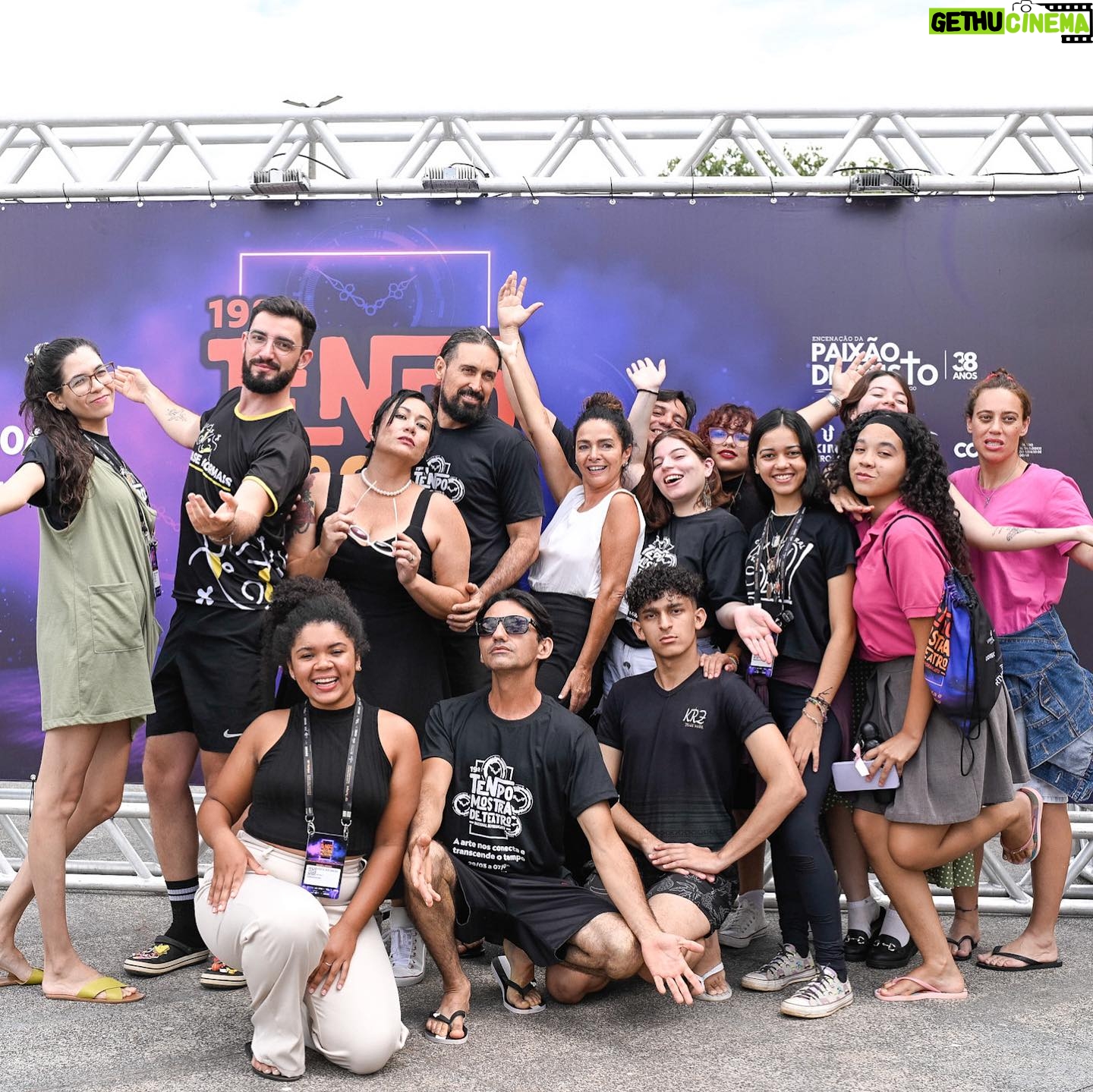 Claudia Ohana Instagram - 19º TeNpo - Mostra de Teatro Nacional de Porangatu. 🎭 Recebi o convite para ministrar a oficina de atores de uma das maiores mostras de artes ciências em Goiás e estou muito feliz de estar participando desse momento. @tenpo.secultgoias parabéns pelo evento, por toda cidade estar pulsando arte, por estar construindo e criando novos artistas, atores e diretores. Viva a arte! 👏