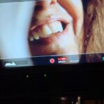 Claudia Ohana Instagram - Semana de filmagem, baseado no clássico • O Inspetor Geral•. Tive o imenso prazer de gravar com o @gregoriogananian durante todos esses dias. Uma comédia musical de 1949 escrita por Nikolai Gogol ao lado da minha querida atriz @clarachoveaux. Entre realidade e sonho, uma experiência diferente de tudo que eu tenho feito. ✨ #inspetor #cinemanacional #paranacicaba