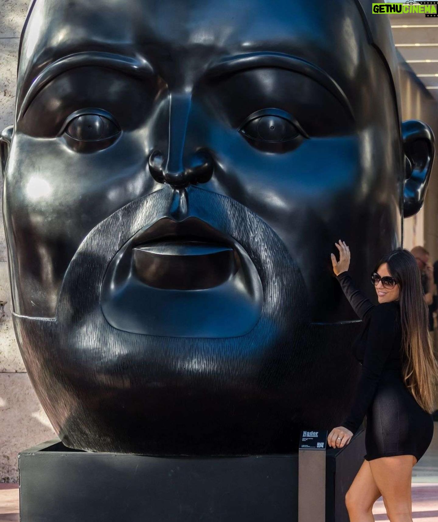 Claudia Romani Instagram - Gracias #Botero … Tu arte es para siempre 💔 Pics by @uloraphotography